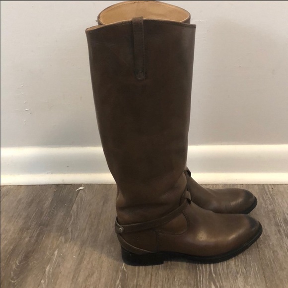 Frye pull on boots. Size 6 - Picture 6 of 6